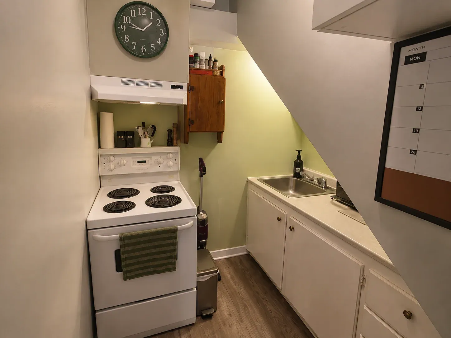1-Bedroom Unit in Wellington St., property photo 4 of 7