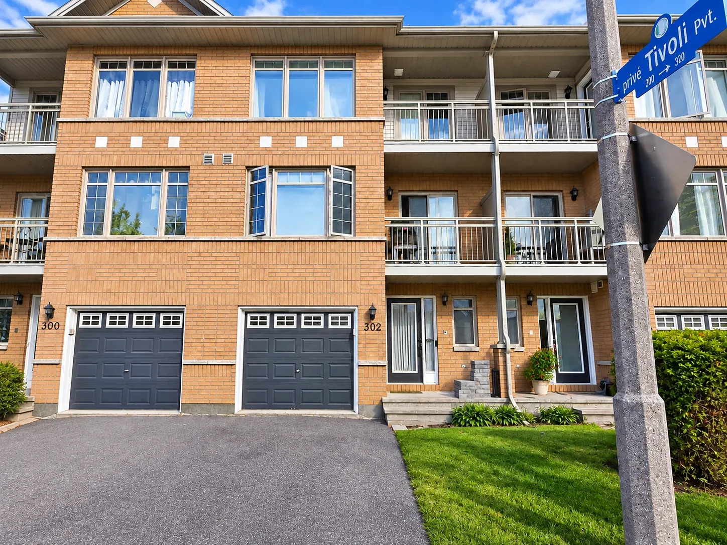 Townhouse rental at 302 Citiplace Dr., Ottawa, ON K2E 0A7 in Nepean