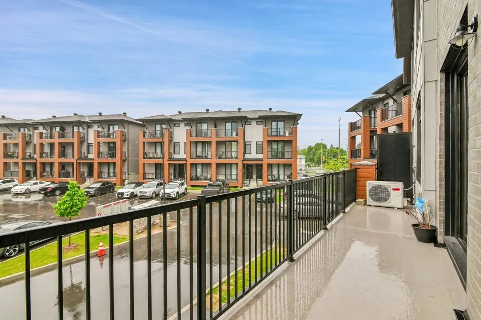 Townhouse rental at 300 Rhonda Stewart Pvt in Stittsville