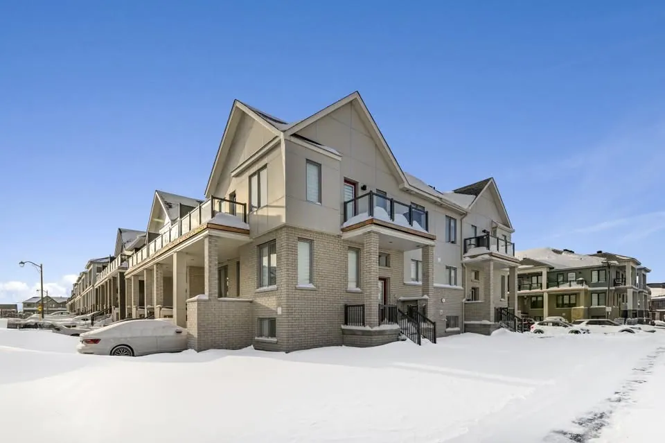 Townhouse rental at 300 Catsfoot Walk, Ottawa, ON K2J 7G9 in Barrhaven
